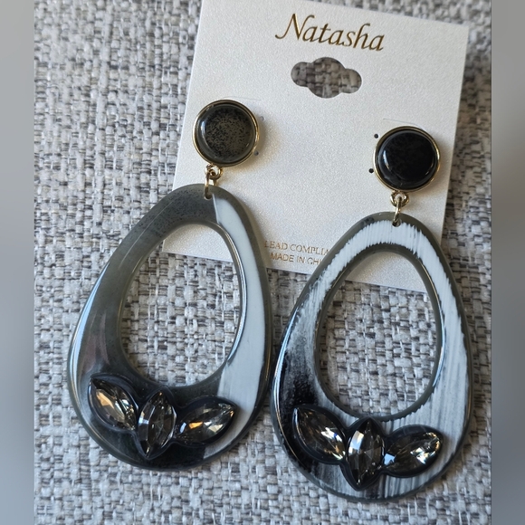 Natasha Couture Gray and Black Teardrop Earrings - Picture 5 of 10